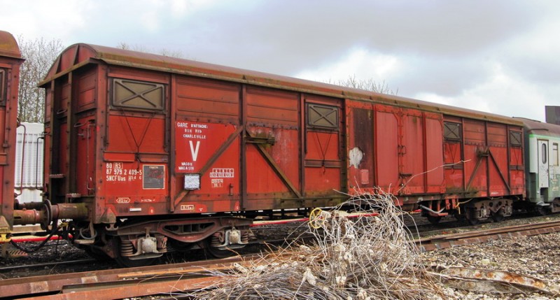 80 87 979 2 409-5 Uas H54 6 SNCF-RS (2018-04-13 Chaulnes) (1).jpg