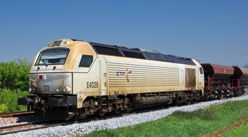 2018-05-04 prés de Nesle (2).jpg (147.77 Kio) Vu 2196 fois 2018-05-04 prés de Nesle (2).jpg