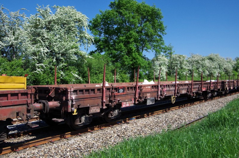 80 87 4 977 950-0 Uas R39 6 F SNCF-PSL (2018-05-08 PKn°71 à Jussy) (1).jpg (296.45 Kio) Vu 462 fois 80 87 4 977 950-0 Uas R39 6 F SNCF-PSL (2018-05-08 PKn°71 à Jussy) (1).jpg