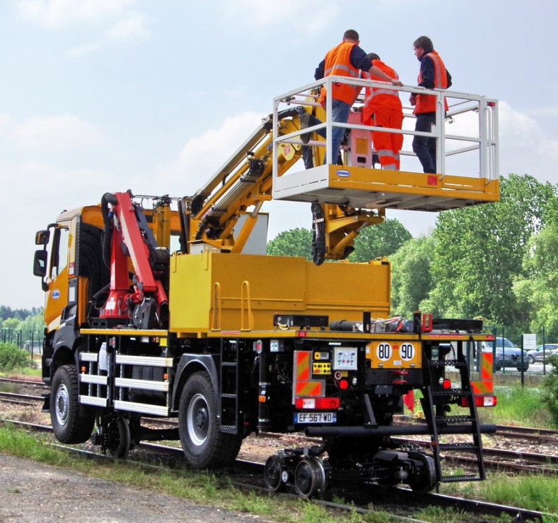 Geismar V2R 840 C-GR (2018-05-16 St Quentin) (2).jpg (258.48 Kio) Vu 4242 fois Geismar V2R 840 C-GR (2018-05-16 St Quentin) (2).jpg