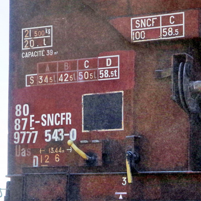 80 87 977 7 430-8 Uas D12 6 F-SNCFR (2018-04-20 Monbleux PK 53,950) (2).jpg