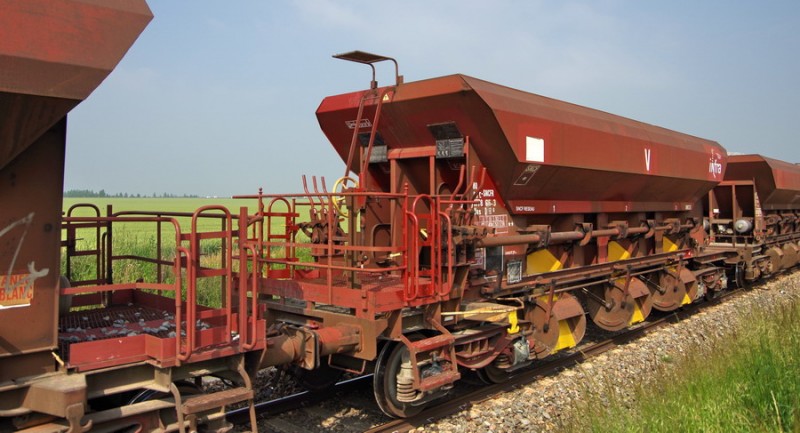 80 87 977 8 616-3 Uas D12 6 F-SNCFR (2018-06-04 Marcelcave).jpg