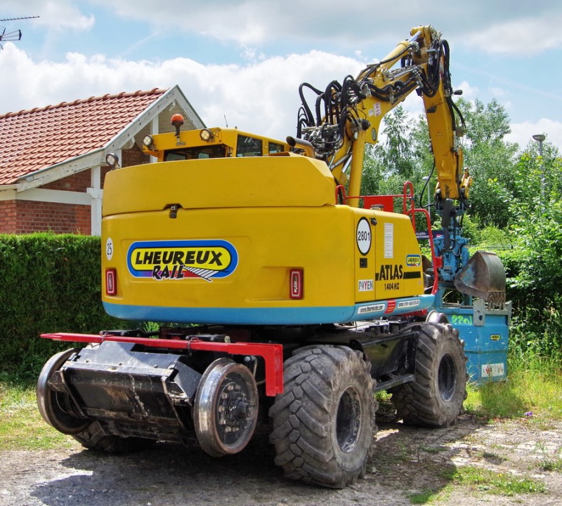 2018-06-15 Villers-Bretonneux (2) l'Heureux Rail 2801.jpg (291.26 Kio) Vu 2473 fois 2018-06-15 Villers-Bretonneux (2) l'Heureux Rail 2801.jpg