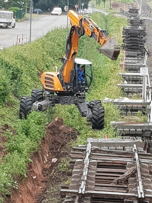 2.jpg (240.86 Kio) Vu 2920 fois 2.jpg