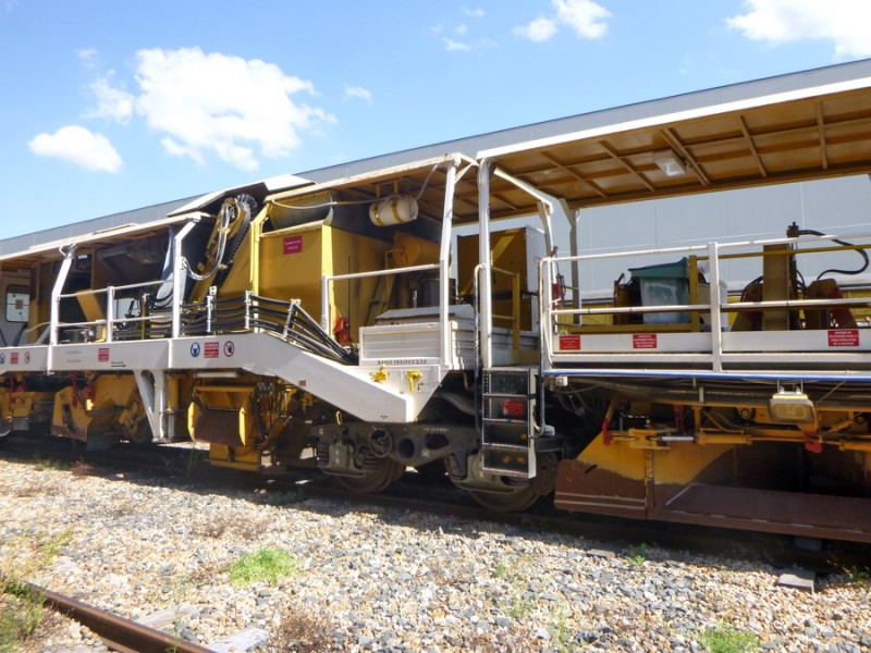 99 87 9 125 504-0 (2018-08-01 St-Leu-d'Esserent) RTG 15-2B n°605 (3).jpg (237.46 Kio) Vu 3737 fois 99 87 9 125 504-0 (2018-08-01 St-Leu-d'Esserent) RTG 15-2B n°605 (3).jpg