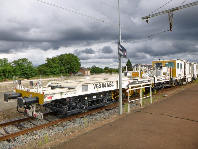 99 87 9 326 502-1 (2018-08-13 gare de Blois) RGT35-2B & VGS04MSC (6).jpg