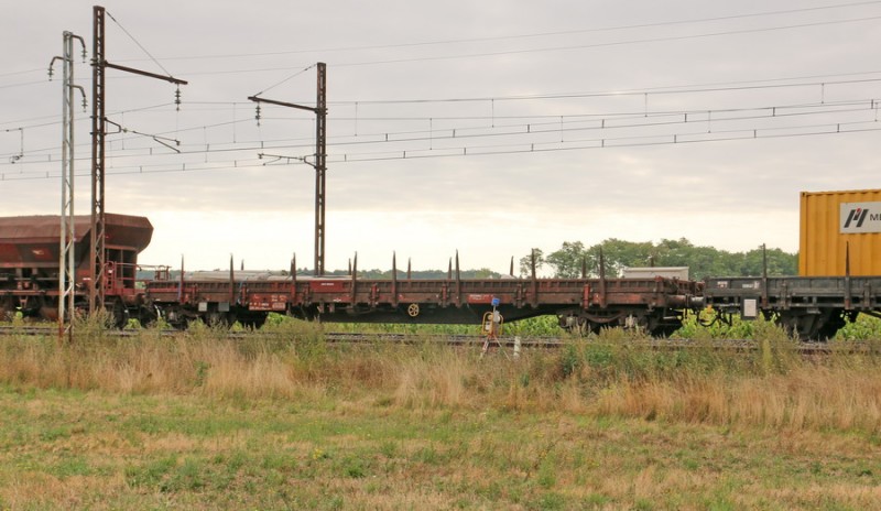 80 87 977 5 318-9 Uas R39 6 F-SNCFR (RVB Amboise 21 08 2018) (1).jpg