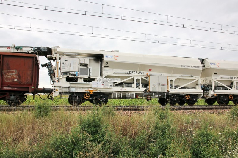 99 87 9 352 698-4 DF 05 (2018-08-21 Limeray) (13) W1.jpg