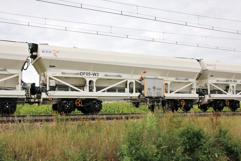 99 87 9 352 698-4 DF 05 (2018-08-21 Limeray) (15) W3.jpg