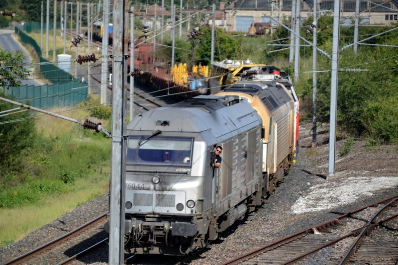 2019-07-09 Châlons-en-Champagne (3).jpg (227.4 Kio) Vu 5013 fois 2019-07-09 Châlons-en-Champagne (3).jpg