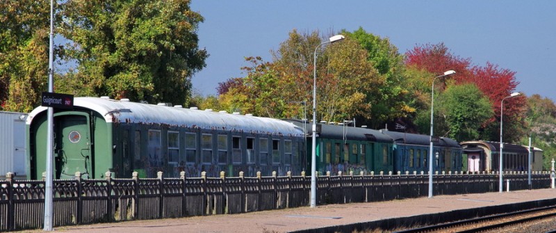 80 87 979 3 621-4 Uas H55 0 D-SNCFR (2018-10-10 gare de Guignicourt) (2).jpg (157.38 Kio) Vu 2737 fois 80 87 979 3 621-4 Uas H55 0 D-SNCFR (2018-10-10 gare de Guignicourt) (2).jpg