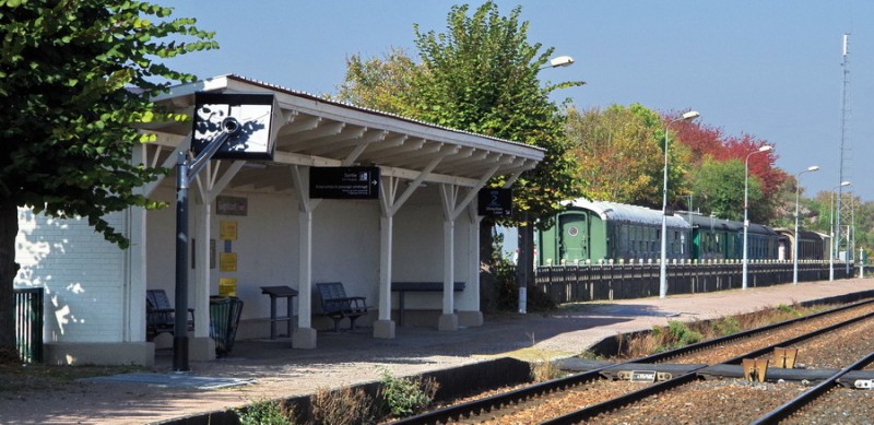 80 87 979 3 621-4 Uas H55 0 D-SNCFR (2018-10-10 gare de Guignicourt) (1).jpg (164.11 Kio) Vu 2737 fois 80 87 979 3 621-4 Uas H55 0 D-SNCFR (2018-10-10 gare de Guignicourt) (1).jpg