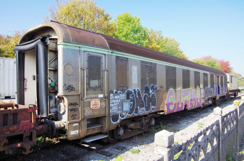 80 87 979 0 611-8 Uas H55 0 F-SNCFR MN (2018-10-10 gare de Guignicourt) (1).jpg (204.79 Kio) Vu 5445 fois 80 87 979 0 611-8 Uas H55 0 F-SNCFR MN (2018-10-10 gare de Guignicourt) (1).jpg