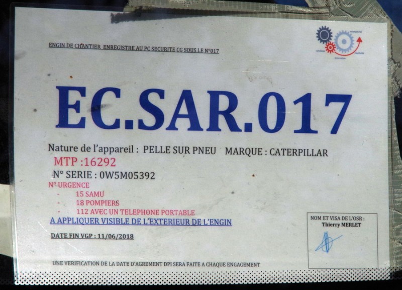 UNAC 22 TRR (2018-10-16 gare de La Fére) Eiffage MD 170 (8).jpg