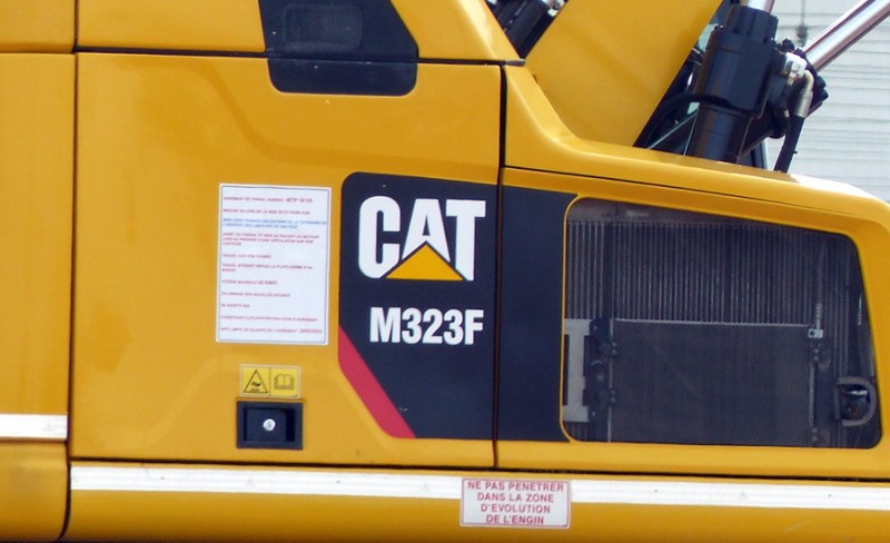 CAT M323F (2018-10-13 SPDC à NEOLOC (2).jpg