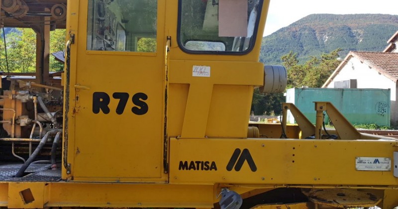 Matisa R7 S n°6220 (2018-10-18 Annot) les Chemins de Fer de Provence (4).jpg (126.12 Kio) Vu 5938 fois Matisa R7 S n°6220 (2018-10-18 Annot) les Chemins de Fer de Provence (4).jpg