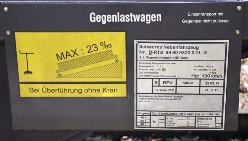 Grue Kirow (2015-03-21 gare de Paris Est) (4).jpg (129.32 Kio) Vu 8153 fois Grue Kirow (2015-03-21 gare de Paris Est) (4).jpg