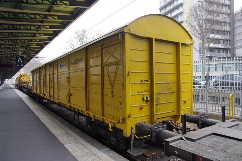 Grue Kirow (2015-03-21 gare de Paris Est) (10).jpg