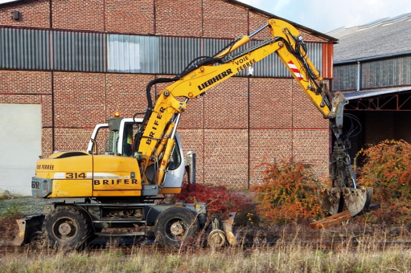 Liebherr 314 (2018-11-13 Nesle) (3).jpg (265.01 Kio) Vu 5371 fois Liebherr 314 (2018-11-13 Nesle) (3).jpg