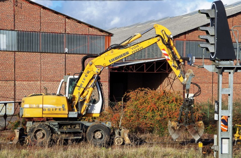 Liebherr 314 (2018-11-13 Nesle) (1).jpg (288.16 Kio) Vu 5039 fois Liebherr 314 (2018-11-13 Nesle) (1).jpg