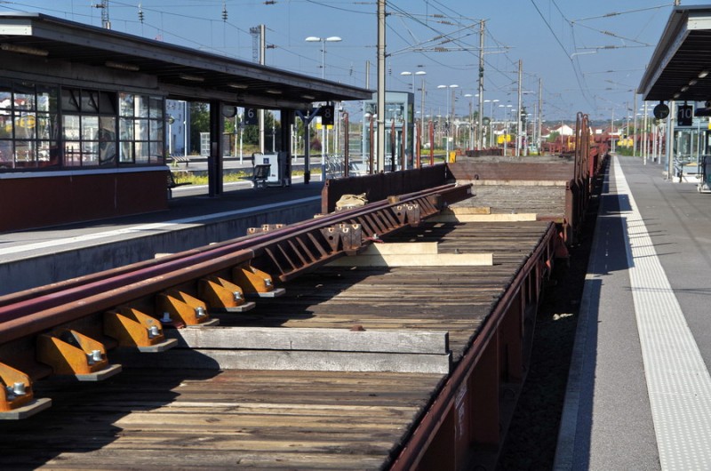 80 87 977 0 011-5 Uas R 072 F-SNCFR (2018-10-10 Tergnier) (8).jpg