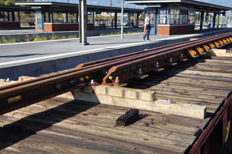 80 87 977 0 011-5 Uas R 072 F-SNCFR (2018-10-10 Tergnier) (5).jpg