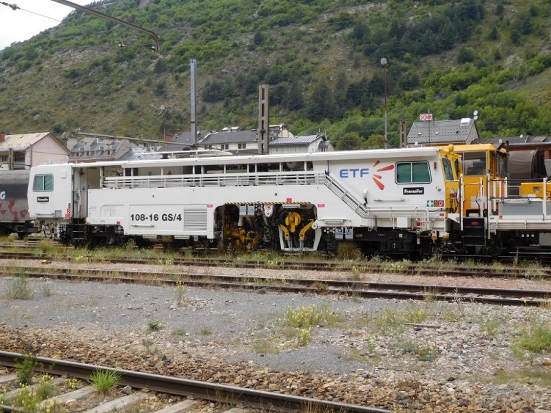 FRAMAFER 108-16 GS-4 - 99 87 9 122 534-0 - ETF à Modane le 21-08-2018 (2).jpg