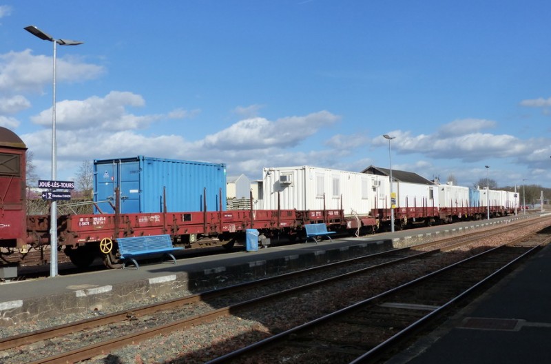 40 87 959 4 426-8 Us K55 1 F-SNCFR (2019-03-11 gare de Joué-les-Tours) (2).jpg (159.8 Kio) Vu 2878 fois 40 87 959 4 426-8 Us K55 1 F-SNCFR (2019-03-11 gare de Joué-les-Tours) (2).jpg