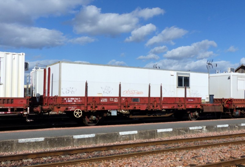 40 87 959 4 766-7 Us K55 1 F-SNCFR (2019-03-11 gare de Joué-les-Tours) (1).jpg (174.62 Kio) Vu 1899 fois 40 87 959 4 766-7 Us K55 1 F-SNCFR (2019-03-11 gare de Joué-les-Tours) (1).jpg