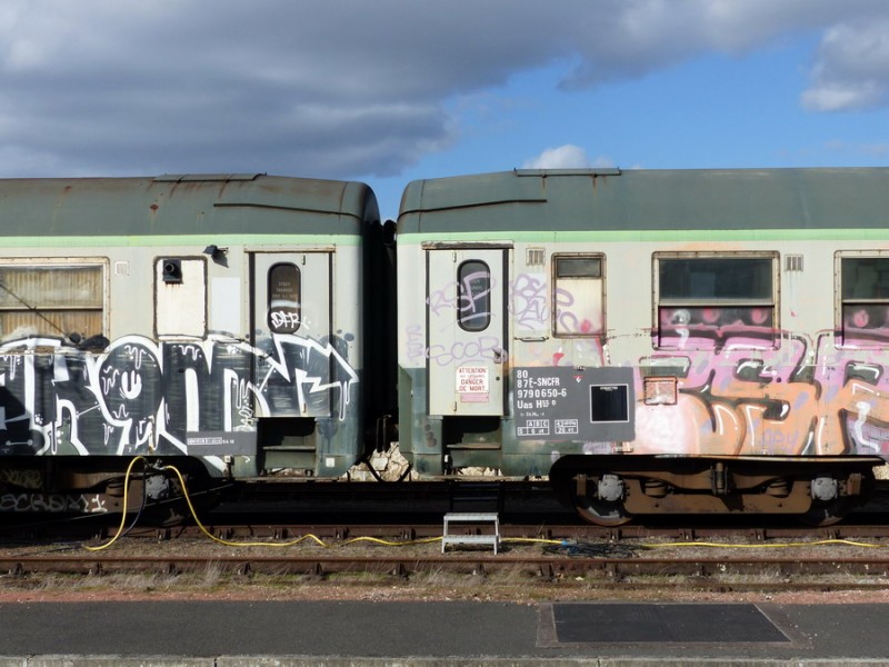 80 87 979 0 650-6 Uas H55 0 F-SNCFR (2019-03-11 gare de Joué-les-Tours) (3).jpg (191.75 Kio) Vu 8750 fois 80 87 979 0 650-6 Uas H55 0 F-SNCFR (2019-03-11 gare de Joué-les-Tours) (3).jpg
