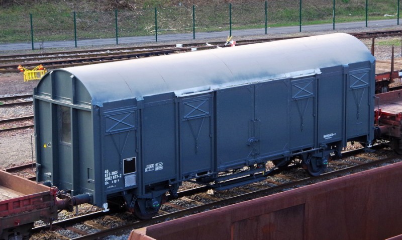 40 87 959 2 977-2 Us G90 6 F-SNCF (2019-03-30 Tergnier) (1).jpg