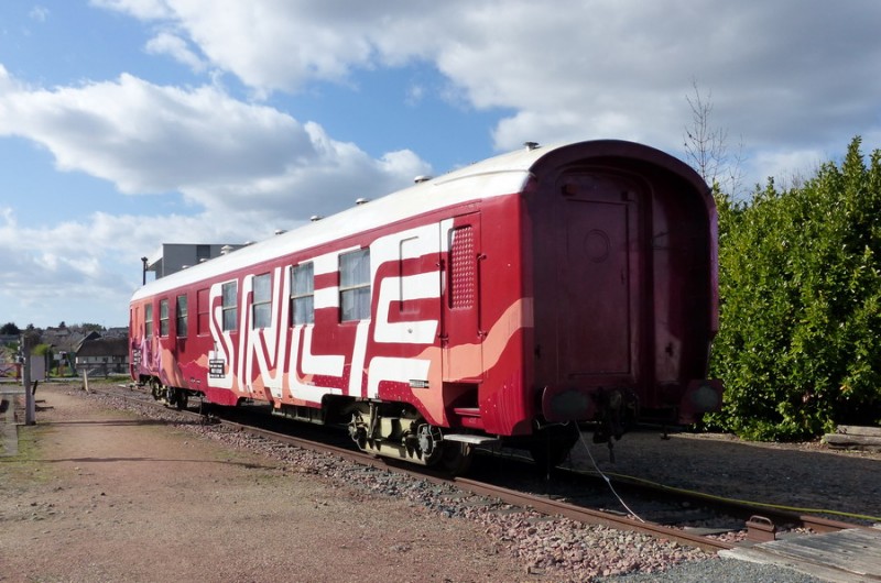 80 87 979 3 416-9 Uas H55 0 F SNCF-TR (2019-03-11 gare de Joué-les-Tours) (3).jpg