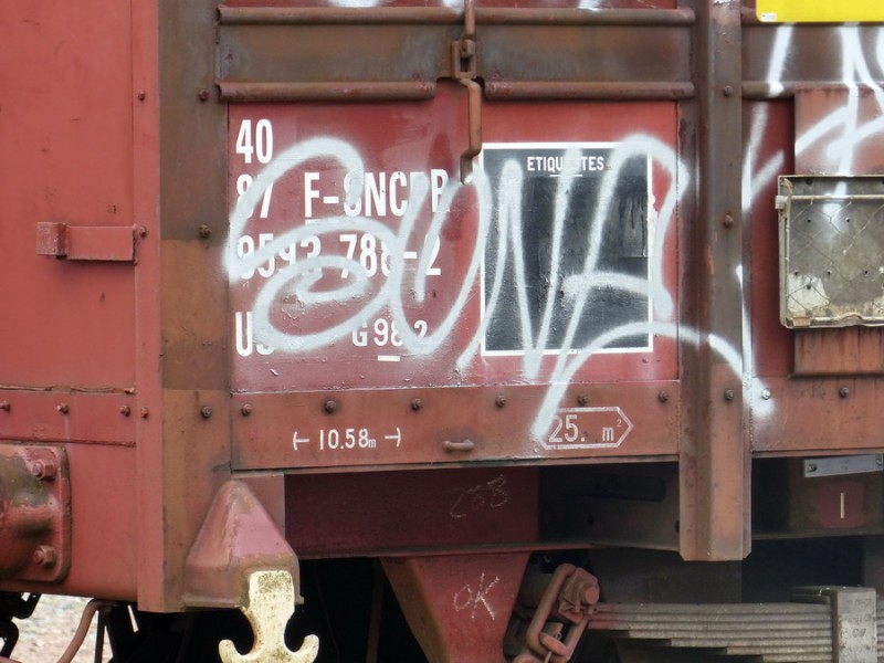 40 87 959 3 788-2 Us G98 2 F-SNCFR (2019-04-21 (3) gare de Joué les Tours PK 241,192).jpg