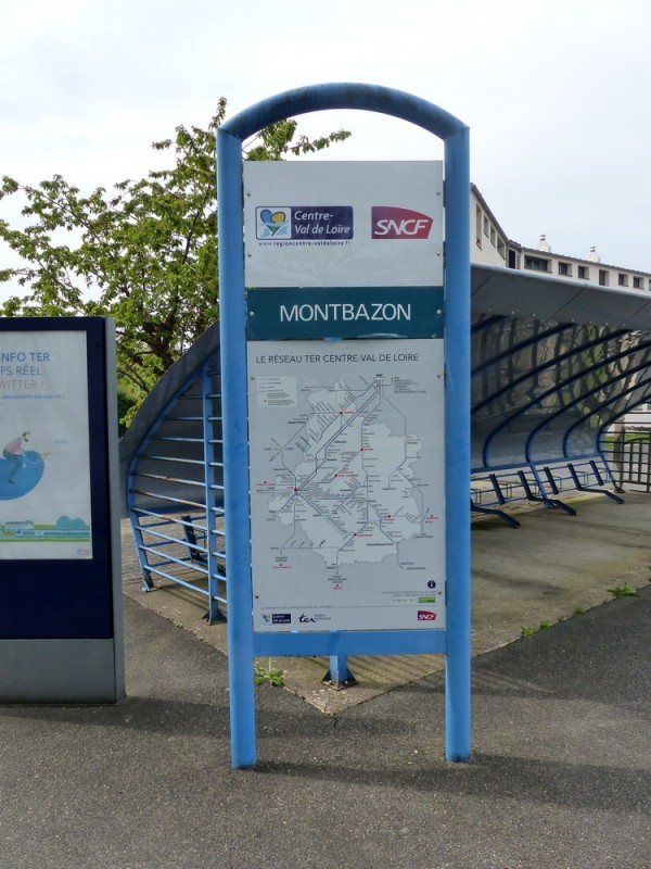 2019-04-21 (16) gare de Montbazon PK 252,287.jpg