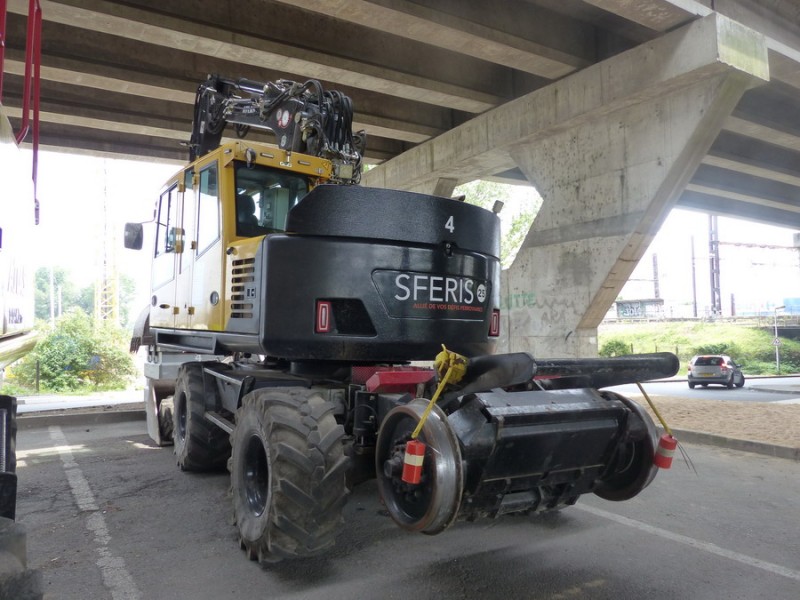 ATLAS 1404 KZW n°241Z301930 (2019-05-19 Tours) SFERIS 4 (18).jpg (196.4 Kio) Vu 1986 fois ATLAS 1404 KZW n°241Z301930 (2019-05-19 Tours) SFERIS 4 (18).jpg