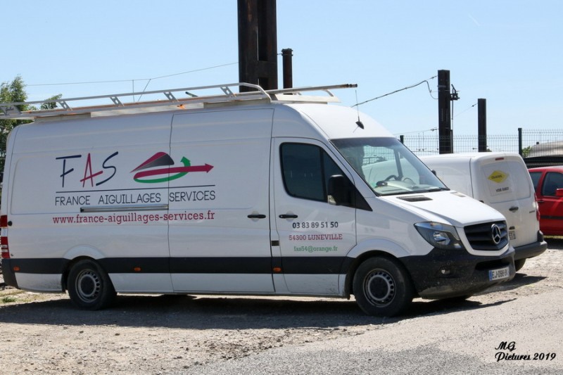 2019-05-14 Puy-Imbert (26).jpg (163.88 Kio) Vu 4233 fois 2019-05-14 Puy-Imbert (26).jpg