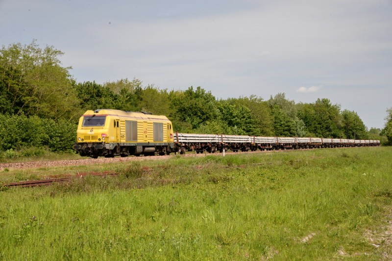 75092 (2019-06-04 passage à Noyelle-sur-Mer) 62032 Conchil Longueau.jpg (204.81 Kio) Vu 11143 fois 75092 (2019-06-04 passage à Noyelle-sur-Mer) 62032 Conchil Longueau.jpg