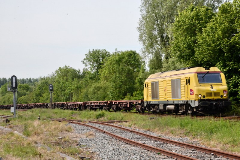 75092 (2019-05-23 gare de Conchi-le-Temple) 62031 de Lngueau (1).jpg (243.74 Kio) Vu 14329 fois 75092 (2019-05-23 gare de Conchi-le-Temple) 62031 de Lngueau (1).jpg