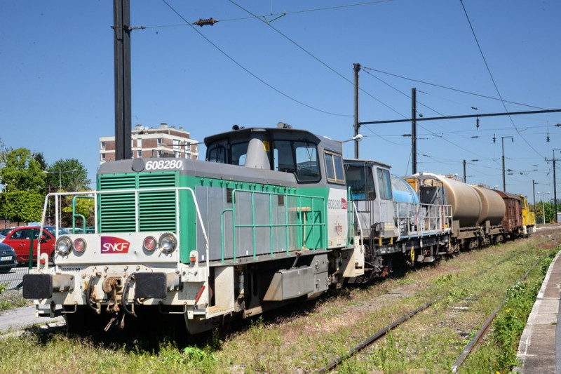 2019-05-14 gare de Douai (1).jpg (200.81 Kio) Vu 7109 fois 2019-05-14 gare de Douai (1).jpg