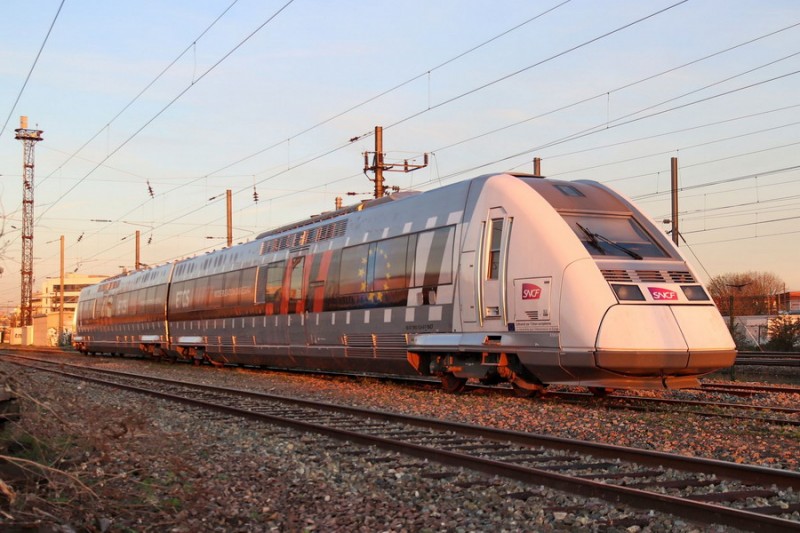 X 72633-634 (2019-04-05 poste 1 du Bourget) (1).jpg (172.32 Kio) Vu 28814 fois X 72633-634 (2019-04-05 poste 1 du Bourget) (1).jpg