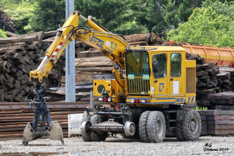 VaiaCar V704FR (2019-06-15 Saint-Sulpice-Laurière) (1).jpg (270.72 Kio) Vu 2166 fois VaiaCar V704FR (2019-06-15 Saint-Sulpice-Laurière) (1).jpg