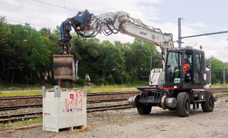 ACX23RR (2019-07-30 Poix de Picardie) Felcourt Rail D28 (6).jpg
