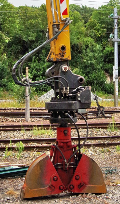 VaiaCar V704FR+ (2019-07-30 gare de Poix de Picardie) 0713V7033 GCF (17).jpg