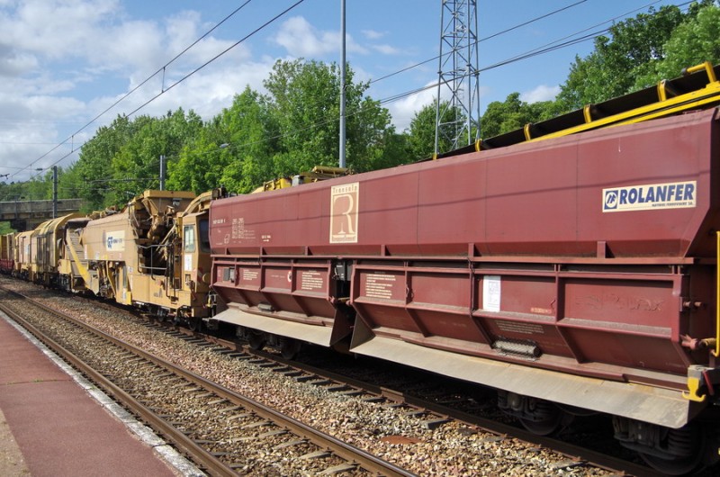 99 87 9 352 619-0 Falns (2019-07-30 Poix de Picardie).jpg (230.18 Kio) Vu 668 fois 99 87 9 352 619-0 Falns (2019-07-30 Poix de Picardie).jpg