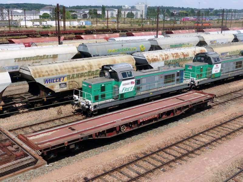 80 87 977 0 240-0 Uas R09 2 F-SNCFR (201-07-14 SPDC) (1).jpg (312.13 Kio) Vu 899 fois 80 87 977 0 240-0 Uas R09 2 F-SNCFR (201-07-14 SPDC) (1).jpg