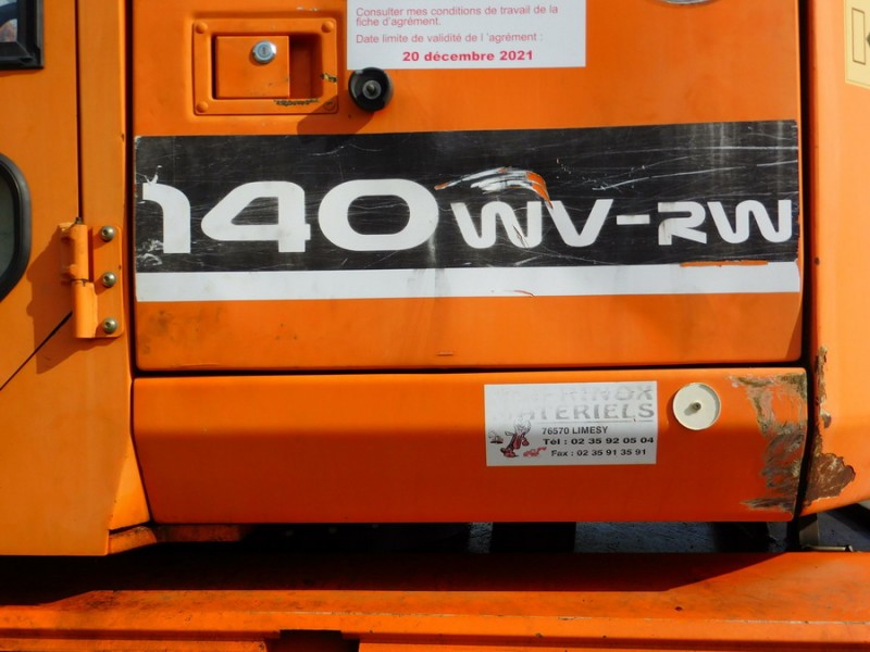 DOOSAN Solar 140WV-RW (2019-08-21 Poix-de-Picardie) Delcourt Rail D3 (2).jpg