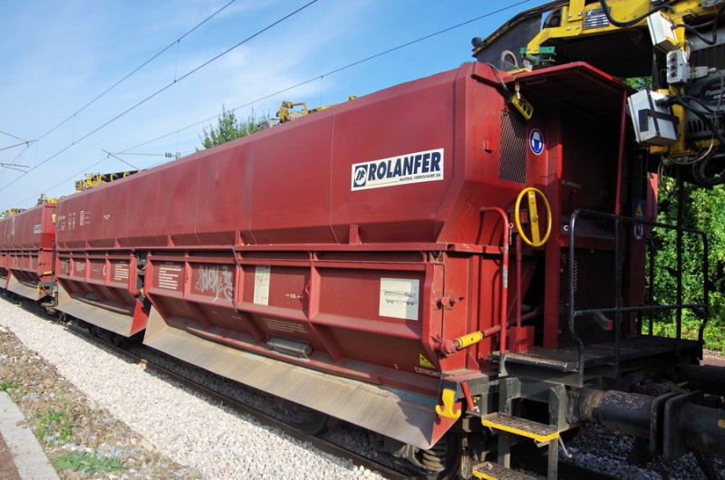 99 87 9 352 708-1 Falns (2019-08-27 gare de Famechon) TR57 (4).jpg (195.88 Kio) Vu 467 fois 99 87 9 352 708-1 Falns (2019-08-27 gare de Famechon) TR57 (4).jpg