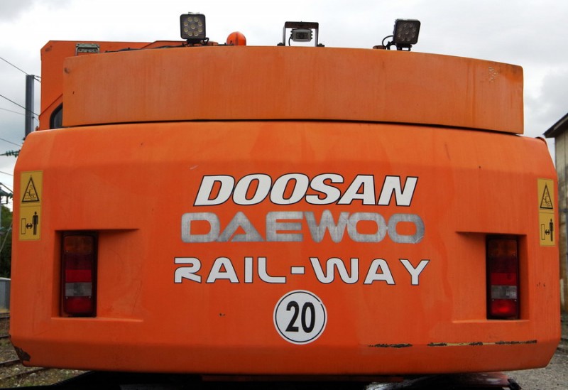 DOOSAN SOLAR 140WV-RW (2019-09-03 Poix de Picardie) Delcourt Rail D3 (3).jpg