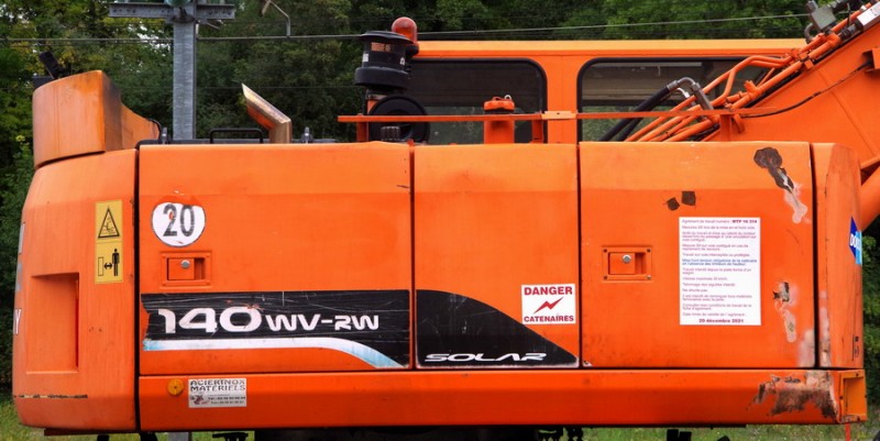 DOOSAN SOLAR 140WV-RW (2019-09-03 Poix de Picardie) Delcourt Rail D3 (6).jpg