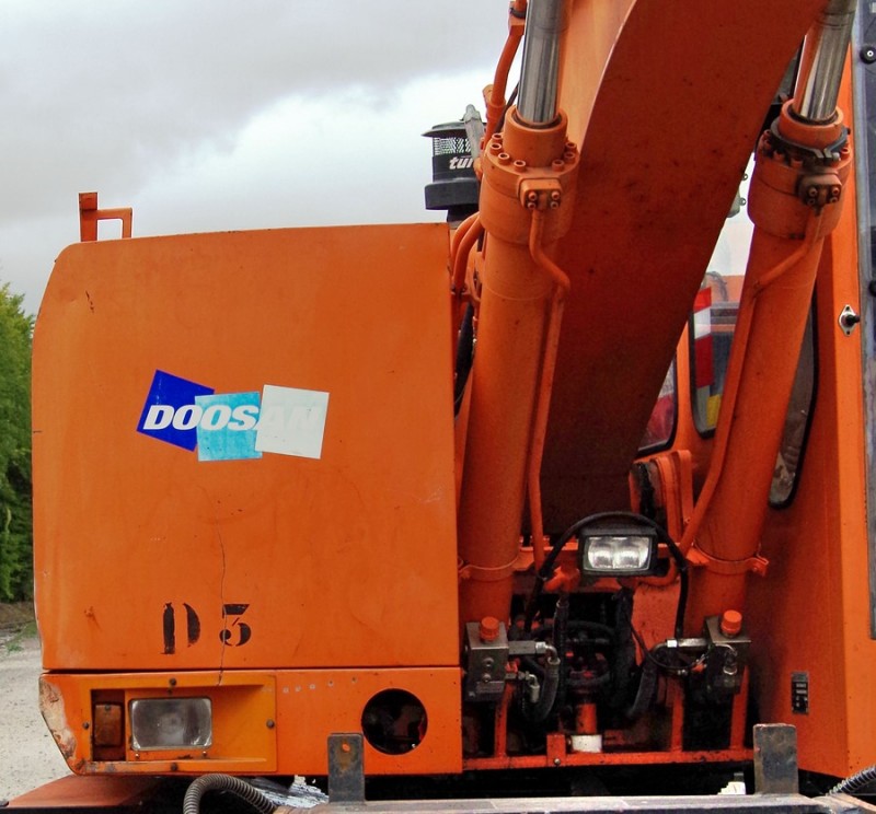 DOOSAN SOLAR 140WV-RW (2019-09-03 Poix de Picardie) Delcourt Rail D3 (14).jpg